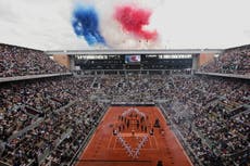 Roland Garros: El campeón defensor Alcaraz enfrenta al número 1 Sinner por el título masculino