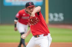 Jones anota carrera decisiva con error y Guardianes vencen 4-2 a Astros