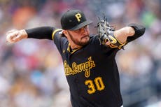 Skenes domina y McCutchen conecta sencillo clave para darle triunfo a Piratas 2-1 ante Filis