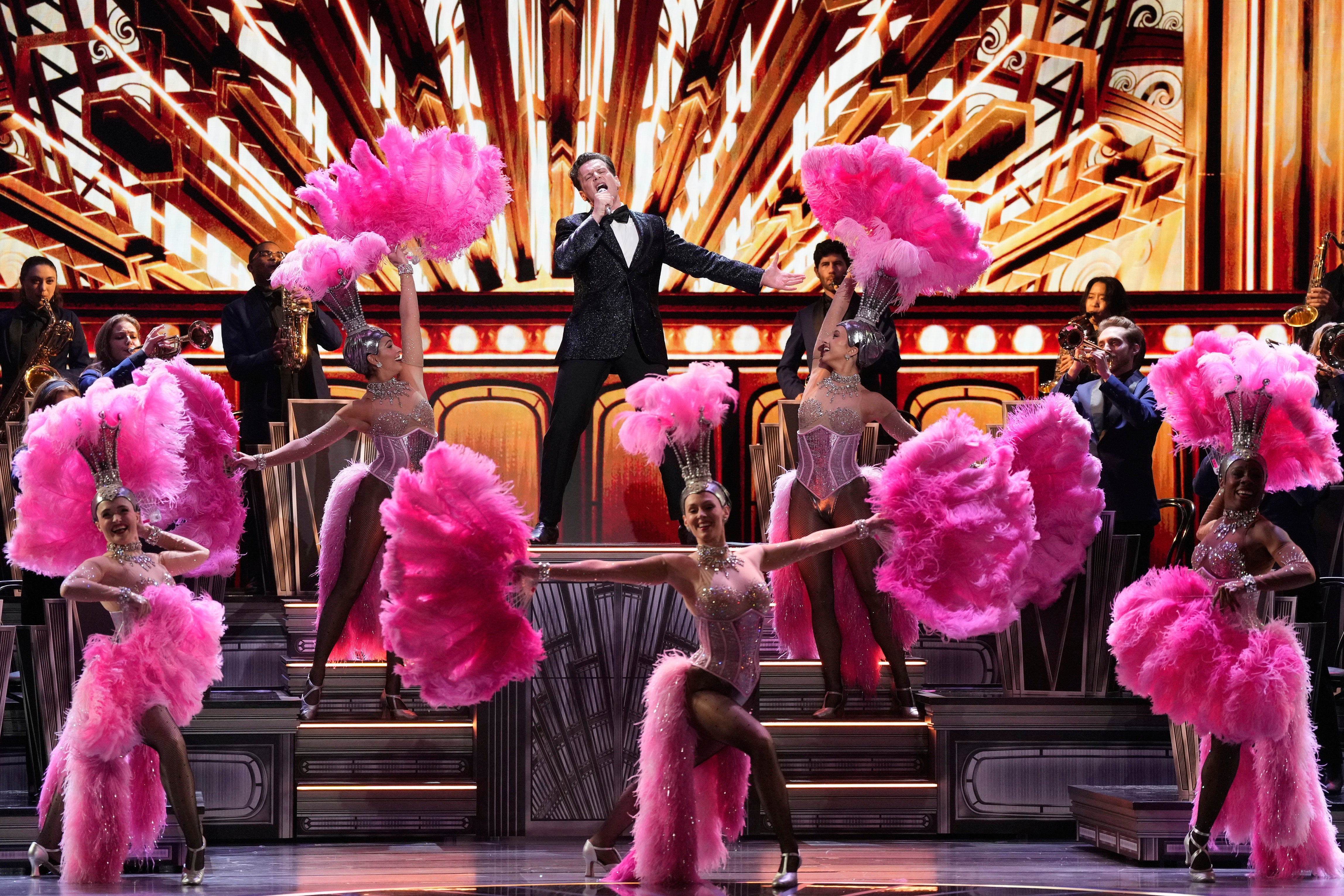 AP Fotos: Lo más destacado de los Premios Tony 2025