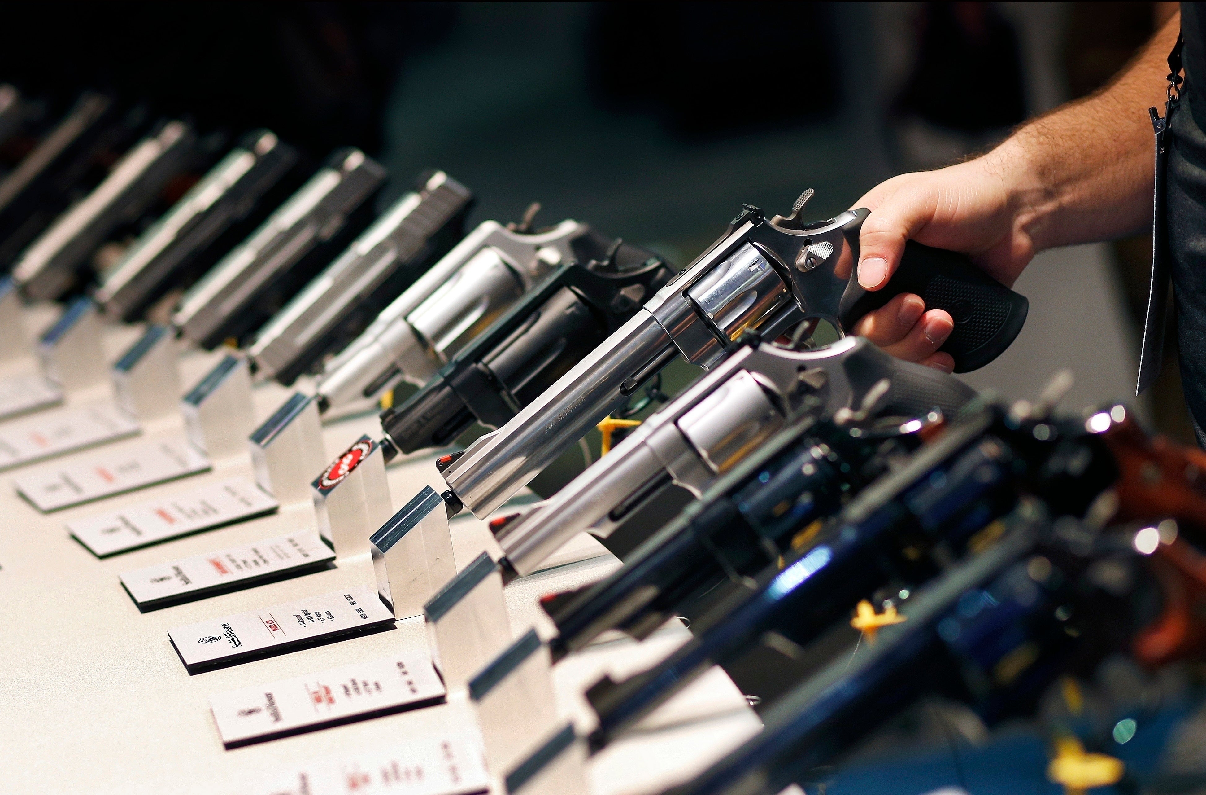 EEUU ARMAS