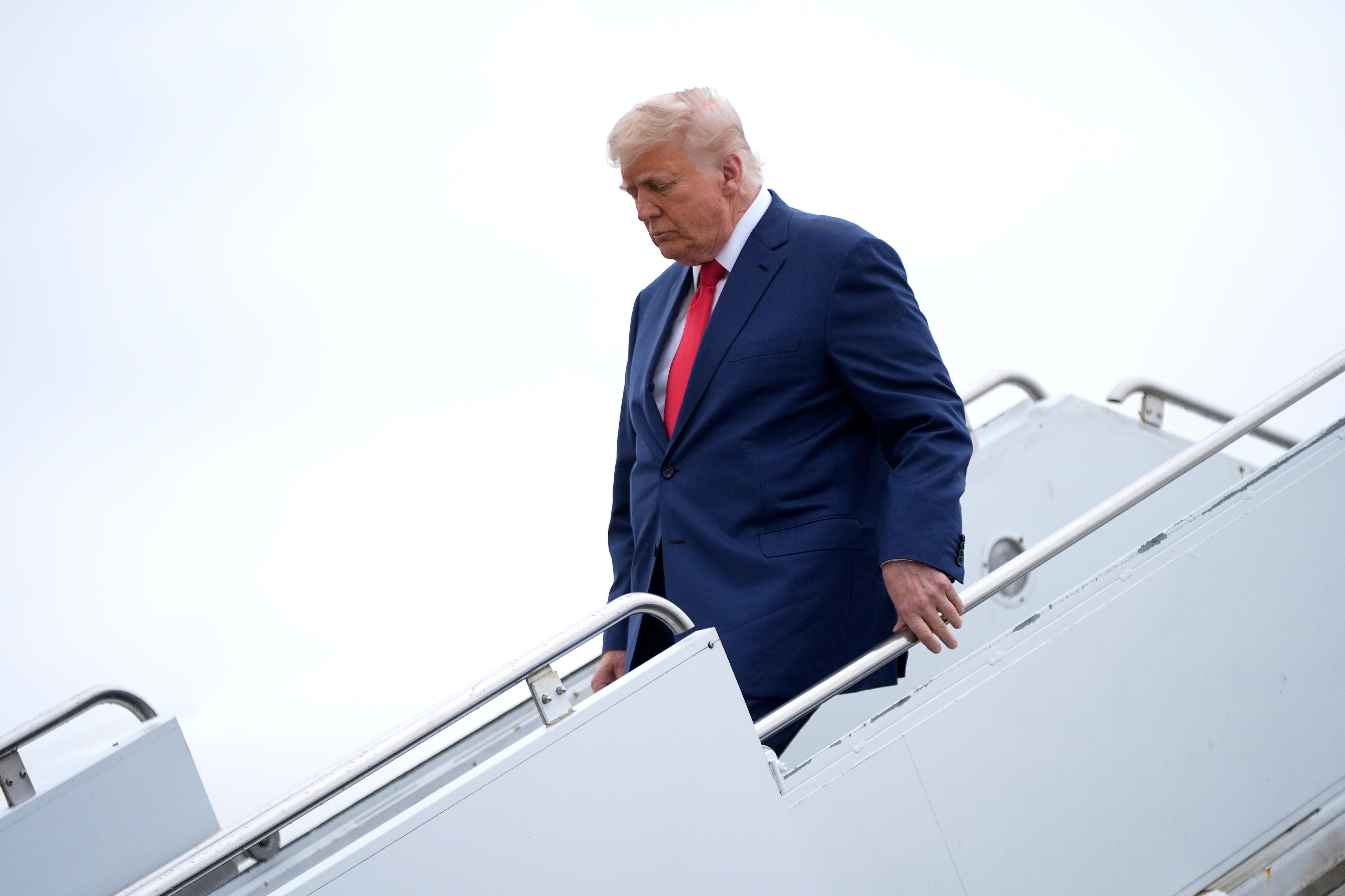 TRUMP DEI