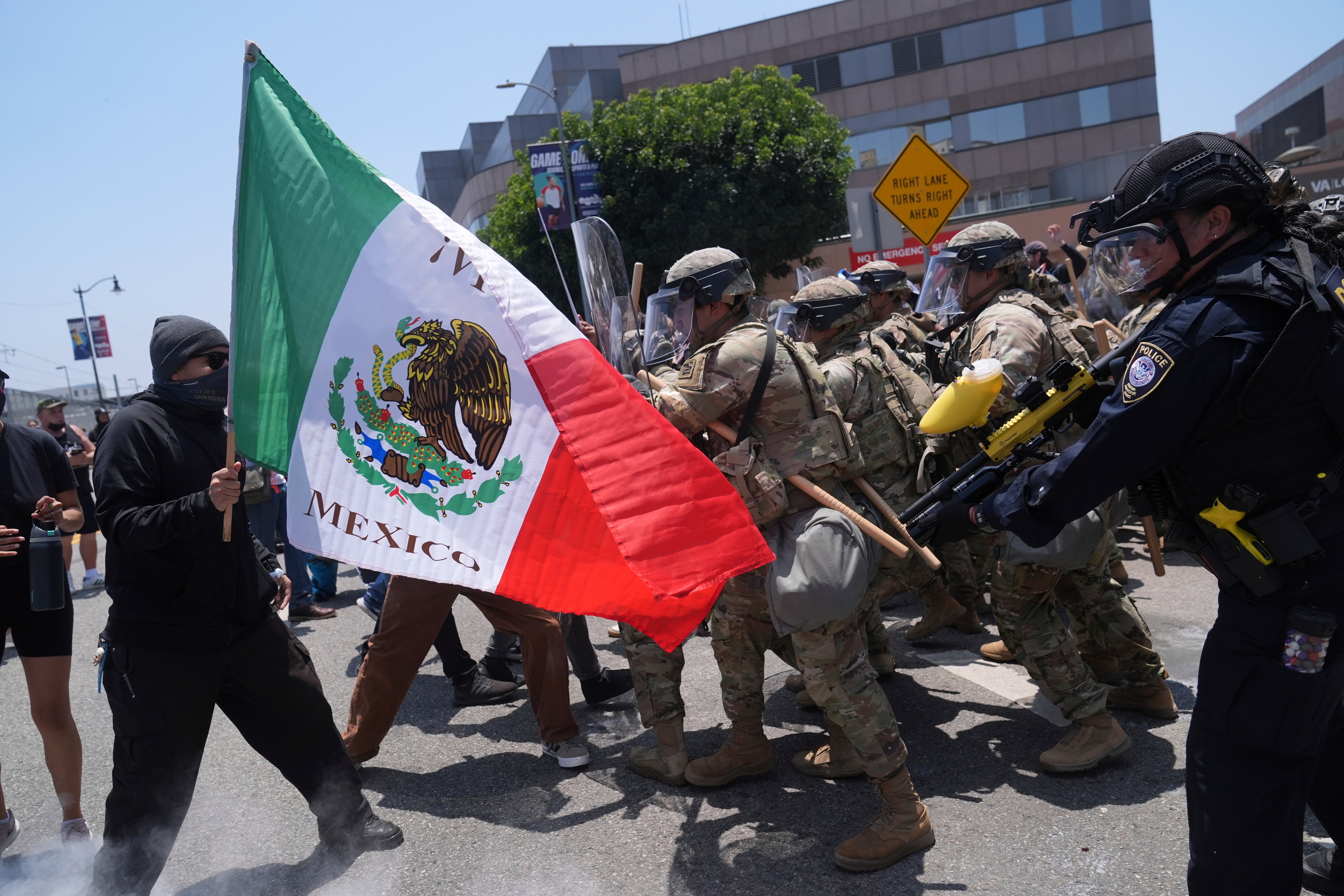 LOS ÁNGELES-PROTESTAS-ESTADOS