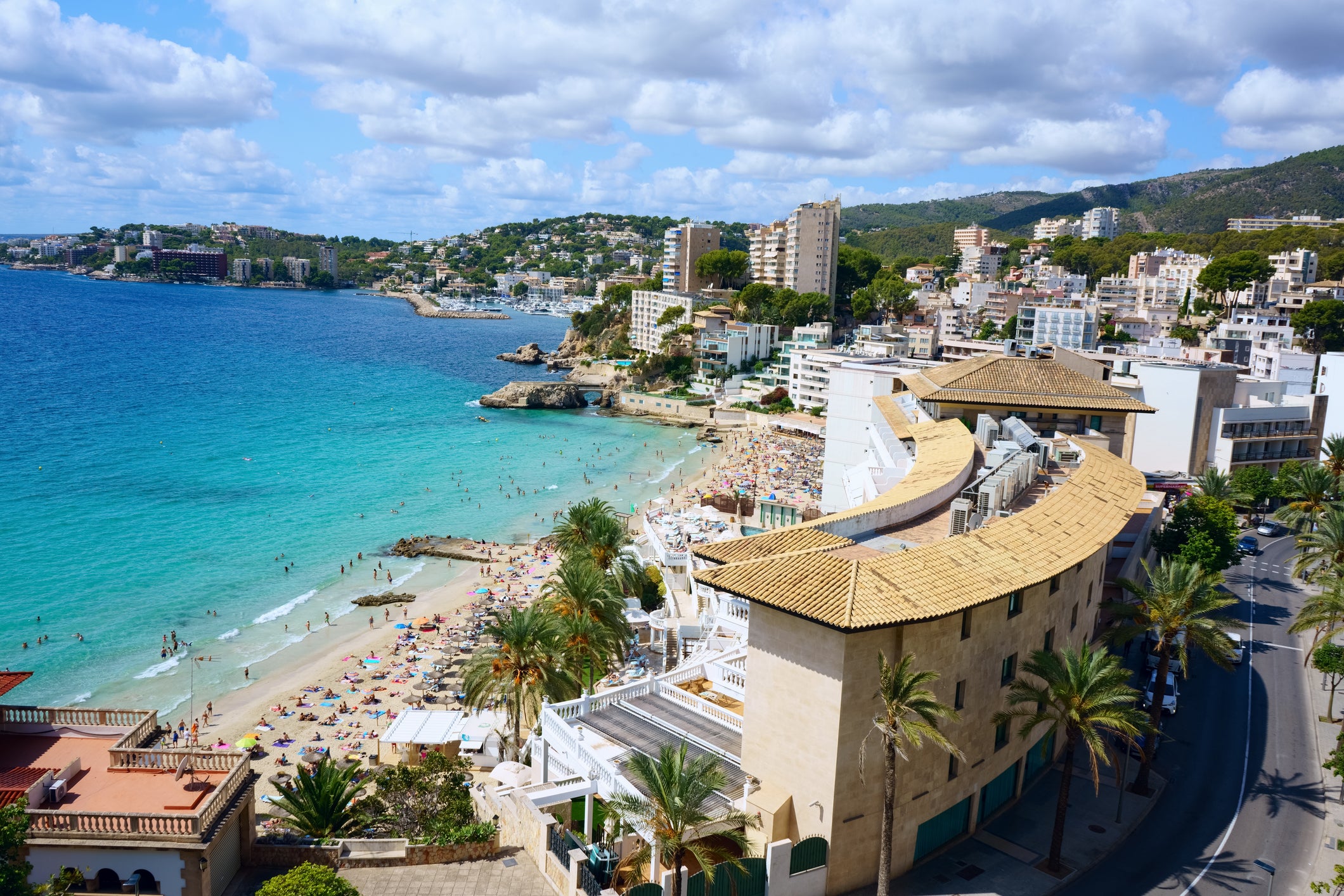 Cala Major tendrá menos reposeras este verano