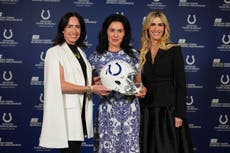 Hijas de Jim Irsay abrazan su legado en la NFL y asumen el mando de los Colts