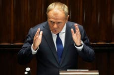 Donald Tusk defiende su gestión antes de una moción de confianza en Polonia