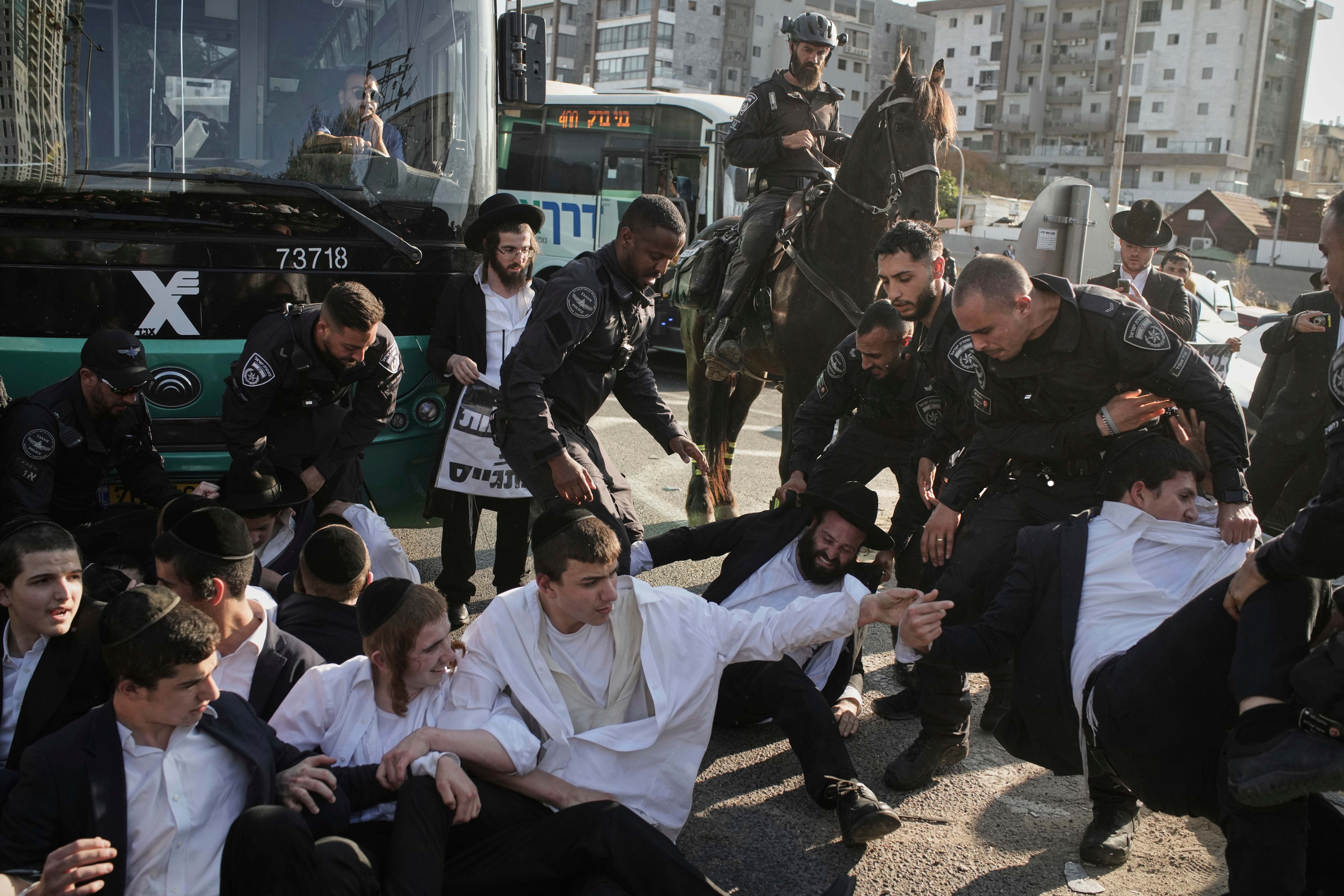 MOR-GEN ISRAEL-POLÍTICA