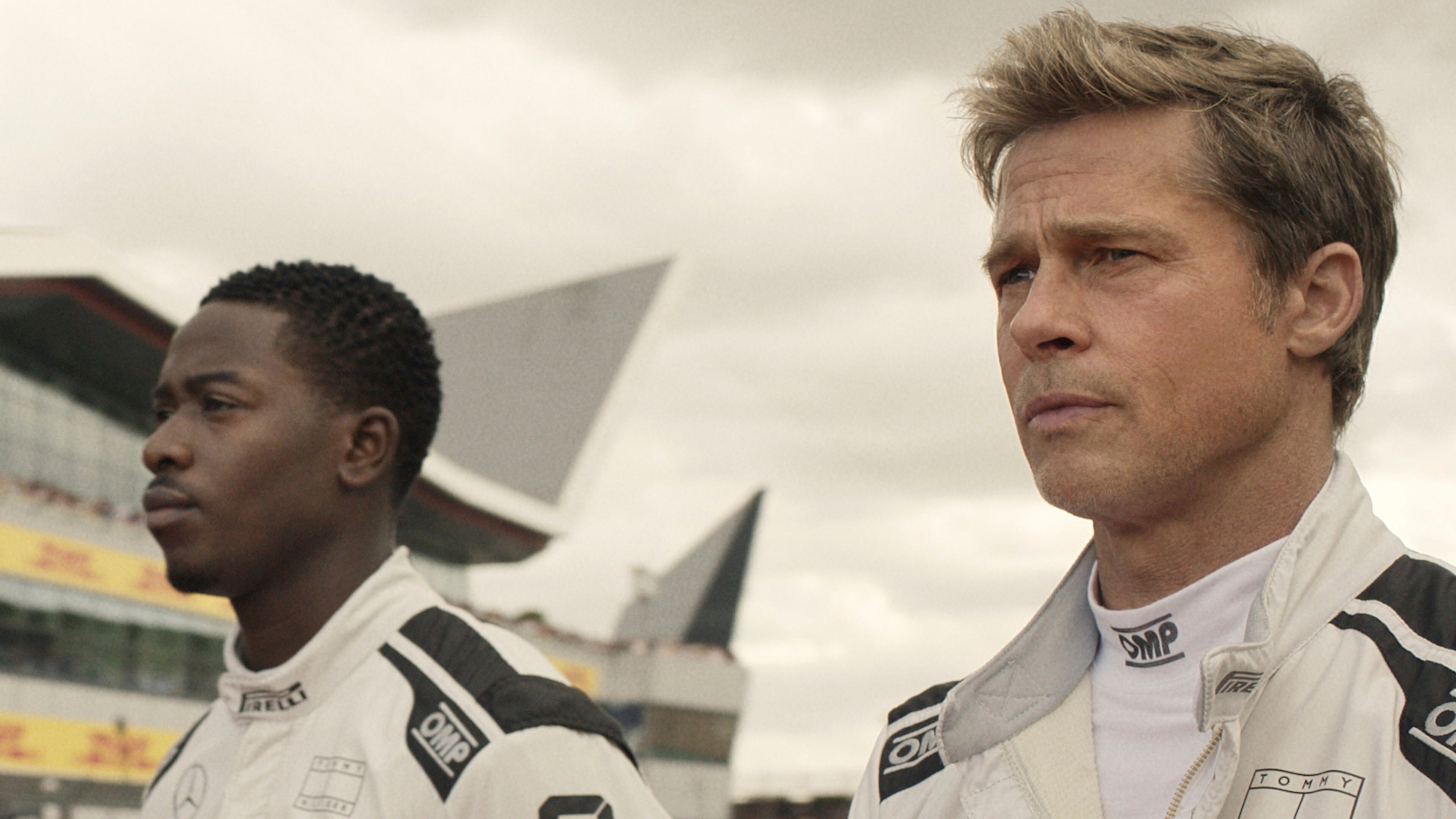 Brad Pitt y Damson Idris en ‘F1: la película’, que el actor está promocionando actualmente