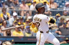 McCutchen supera a Clemente en la lista de jonrones de los Piratas en victoria 5-2 sobre los Marlins