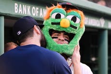 Marcelo Mayer conecta sus 2 primeros jonrones en Fenway Park y ayuda en triunfo de Medias Rojas