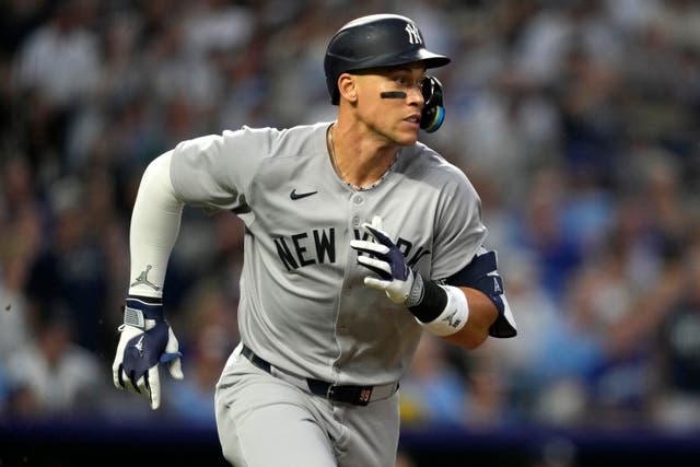 YANKEES-REALES