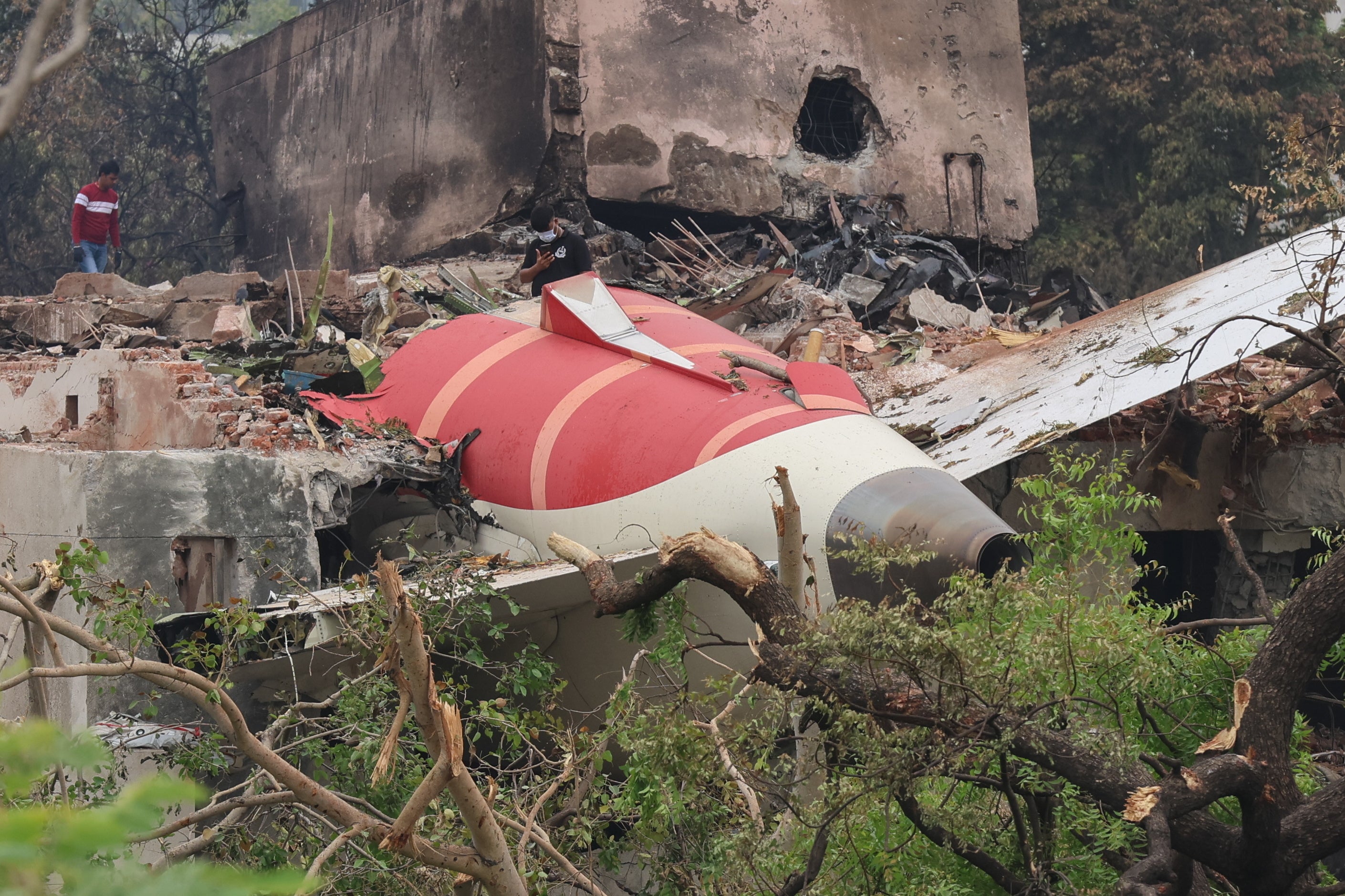 El accidente se cobró la vida de 241 personas que viajaban en el avión y decenas más en tierra