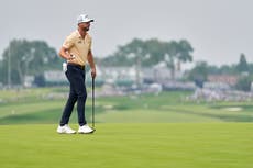 Sam Burns lidera el US Open con 65 golpes y evita calamidades en Oakmont