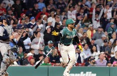 Sencillo de Narváez en la 10ma deja tendidos a Yankees en triunfo de Medias Rojas por 2-1