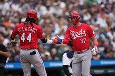 Stephenson conecta grand slam y los Rojos aplastan 11-1 a los Tigres