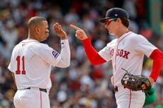 Bello y Devers lideran a Medias Rojas en victoria 2-0 sobre Yankees para barrer la serie