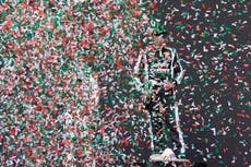 Emotiva victoria de Van Gisbergen en Ciudad de México asegura su lugar en playoffs de NASCAR