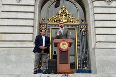 California presenta iniciativa para sancionar a agentes del orden que lleven el rostro cubierto