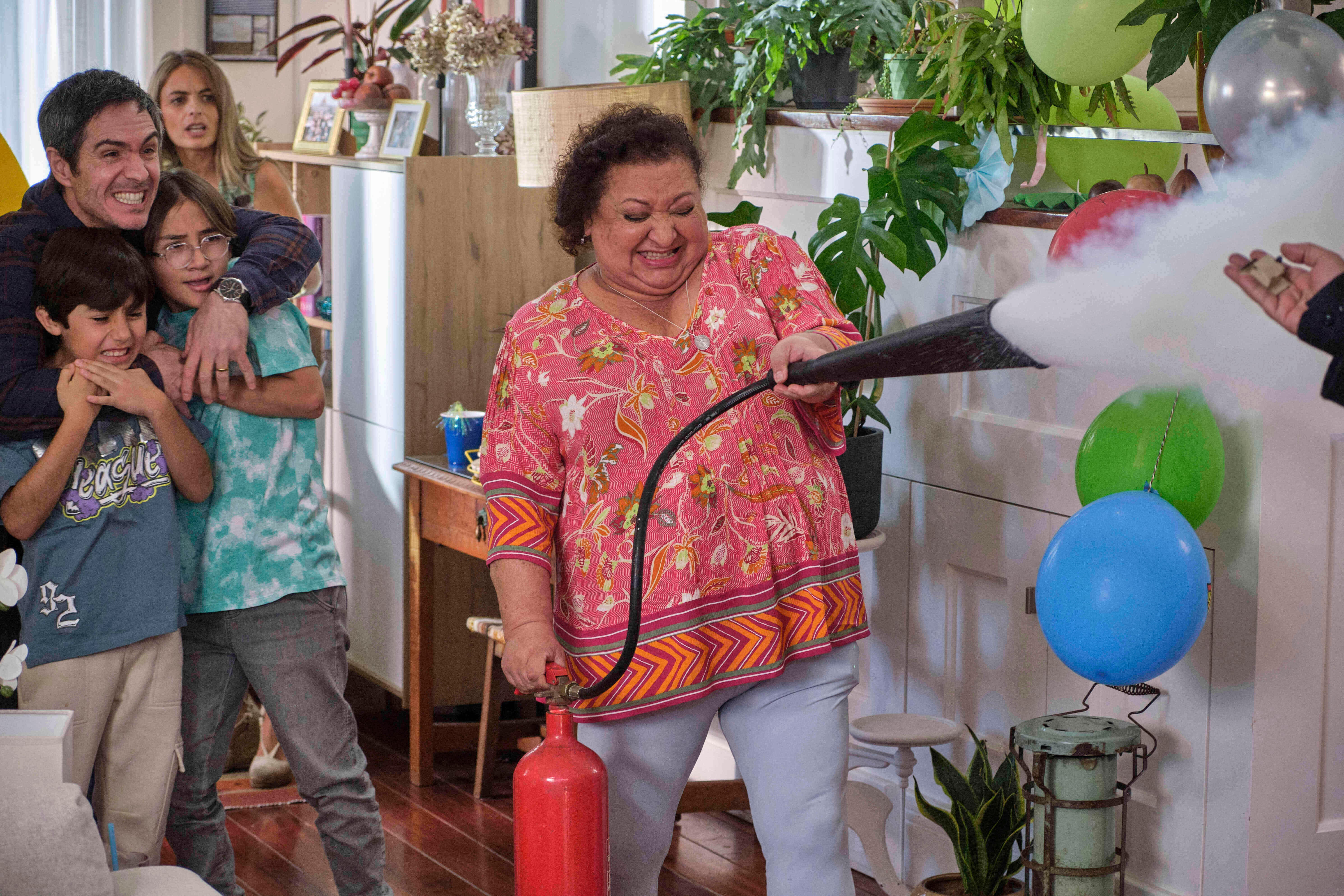 Papá vuelve soltero e interpretado por Mauricio Ochmann