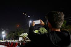 Agotados por la guerra, sirios y libaneses observan desde la distancia el conflicto Israel-Irán