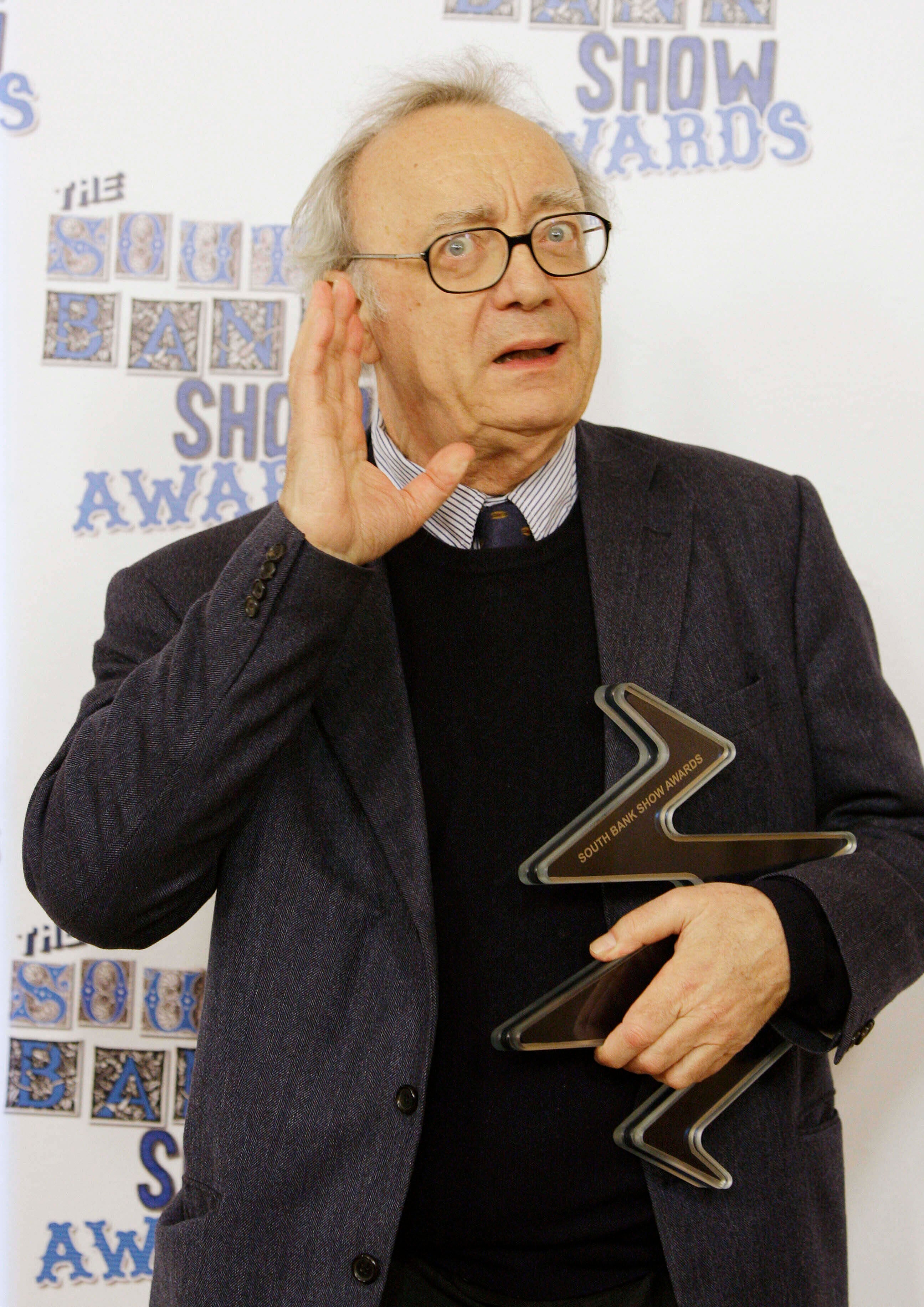 ALFRED BRENDEL-DECESO