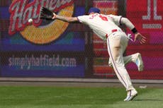 Nick Castellanos sancionado por comentario inapropiado tras ser sustituido