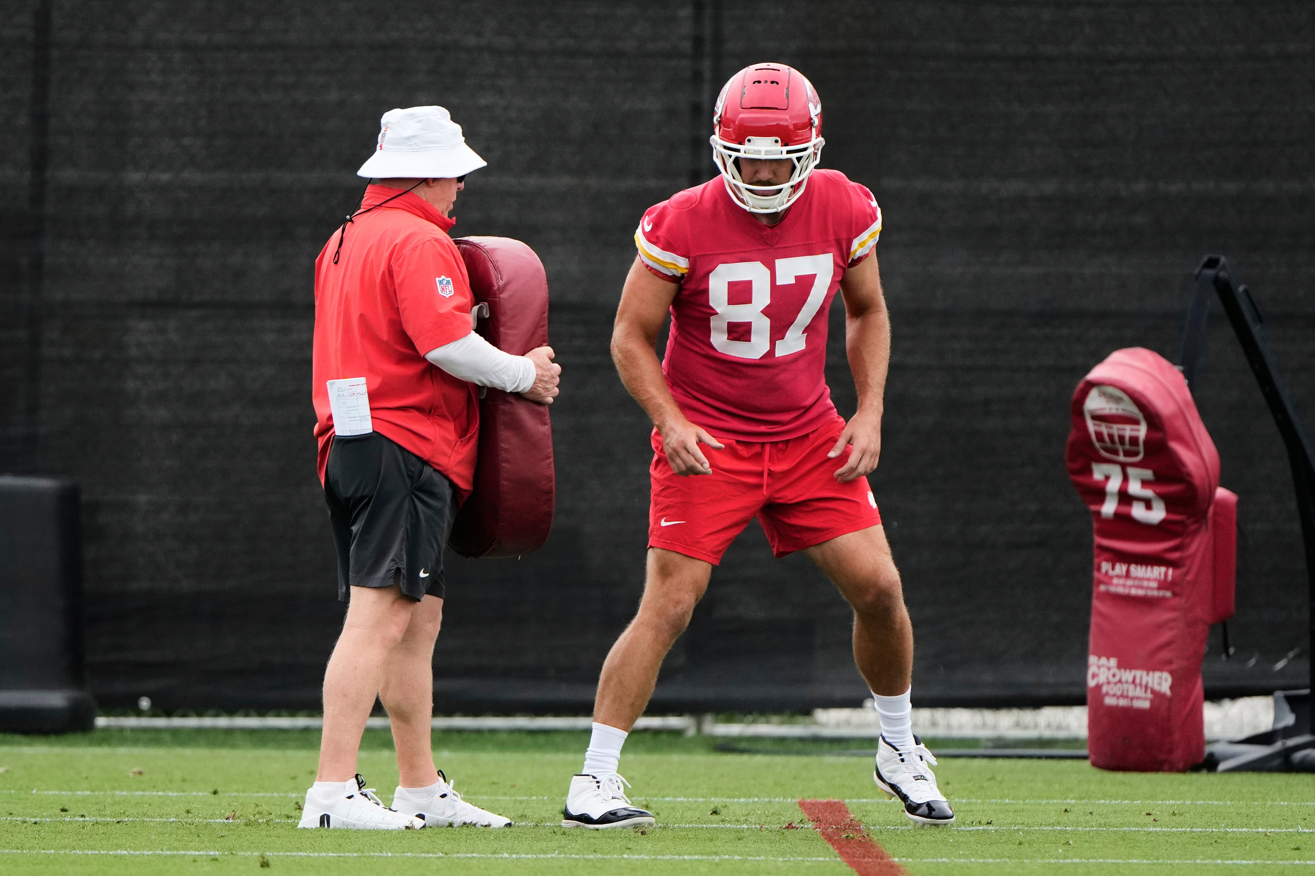 CHIEFS-KELCE