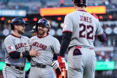 Schneeman conecta jonrón de 3 carreras y Guardianes se imponen 4-2 a Verlander y Gigantes