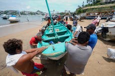 El avance del huracán Erick de categoría 3 pone en alerta a las costas de México del Pacífico sur