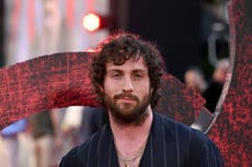 Aaron Taylor-Johnson alimenta los rumores sobre su nuevo papel como James Bond