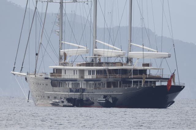 <p>Koru, el superyate de Jeff Bezos, será escenario de su boda con Lauren Sánchez </p>