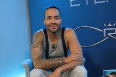 Prince Royce lleva a The Beatles y Elvis Presley al mundo de la bachata