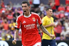 Di María lidera goleada de Benfica ante Auckland City en partido que se retrasó por mal tiempo