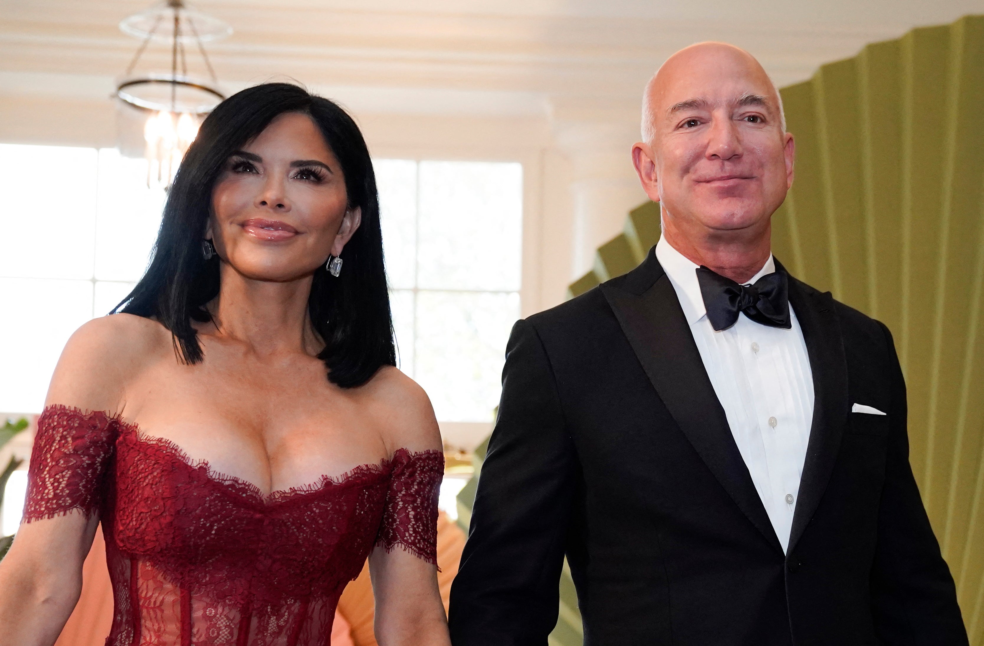 Jeff Bezos y Lauren Sánchez celebraron en su yate de 500 millones de dólares en Croacia antes de su boda