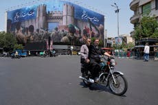 Una mujer intentó llamar a su madre en Irán. Le respondió una voz robótica