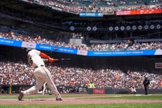 Devers conecta jonrón contra su equipo anterior y Gigantes superan 3-2 a Medias Rojas