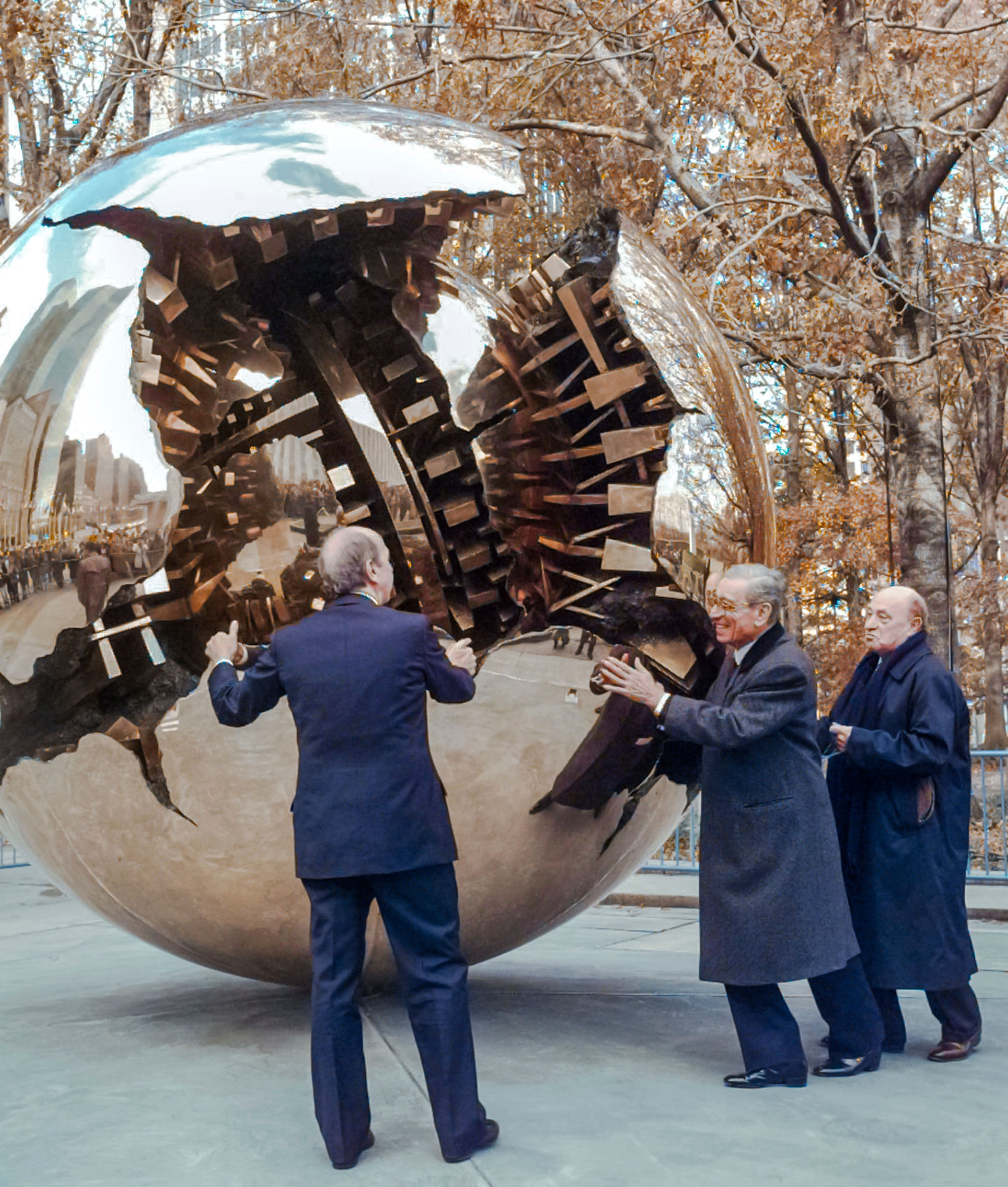 ARNALDO POMODORO-DECESO