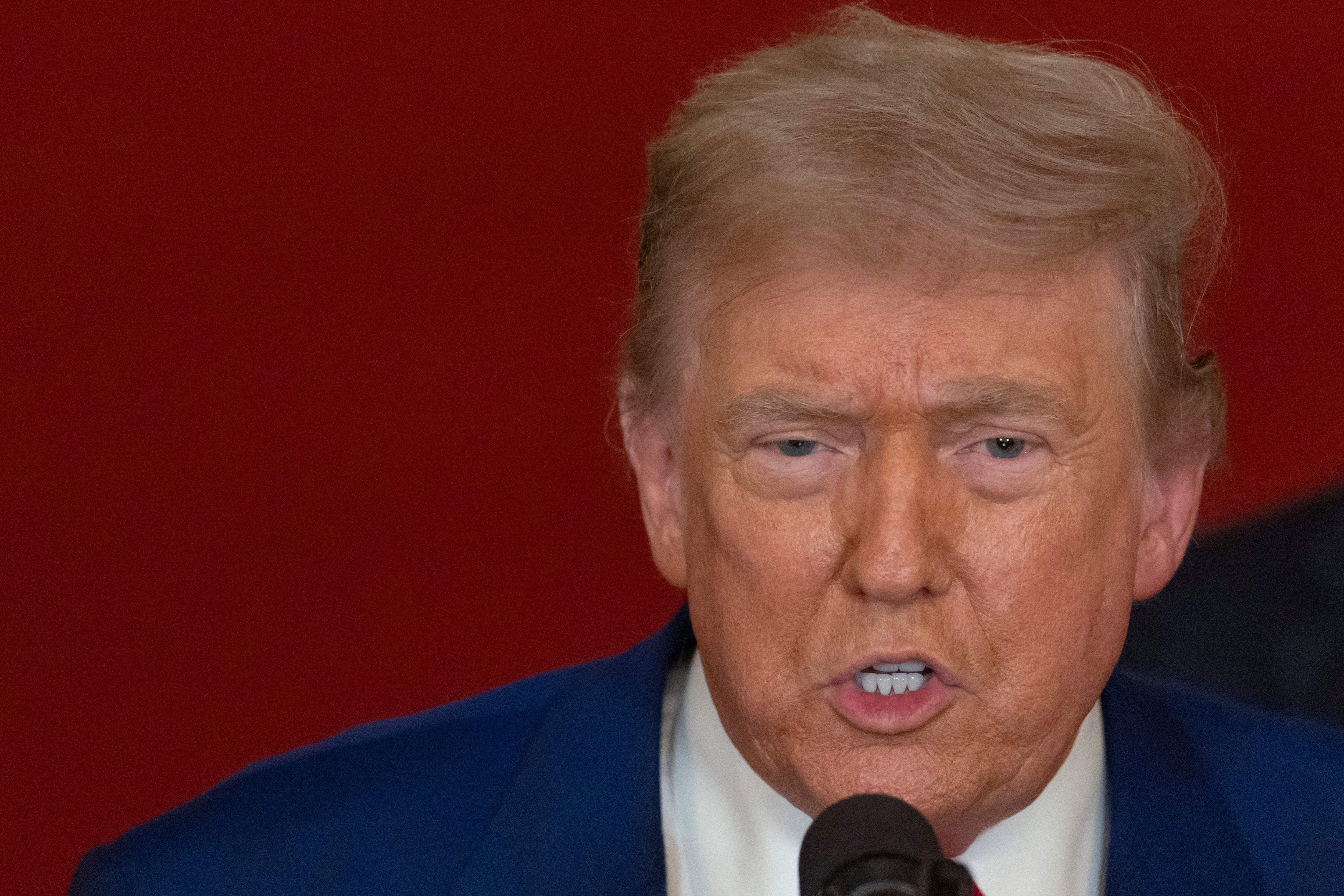 TRUMP COMPAÑIA ACCIONES