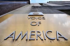 Juez solicita más información sobre recortes del gobierno de Trump a Voice of America