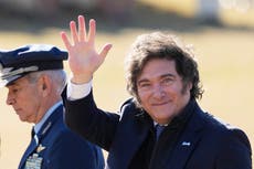 Milei se despega del caso de vuelo procedente de EEUU con equipaje que no habría sido controlado