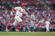 Cardenales disparan cuatro jonrones en victoria por 8-2 sobre los Cachorros