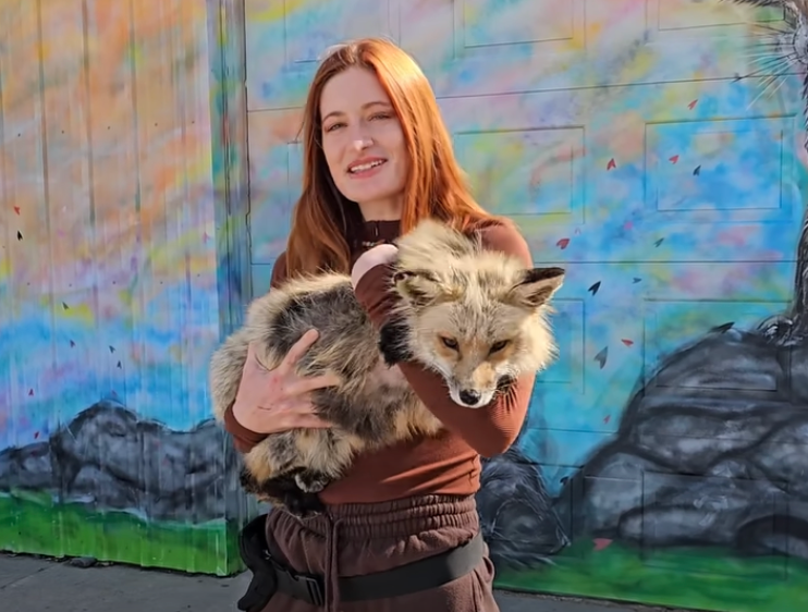 Fallece Mikayla Raines, estrella de YouTube conocida por rescatar zorros