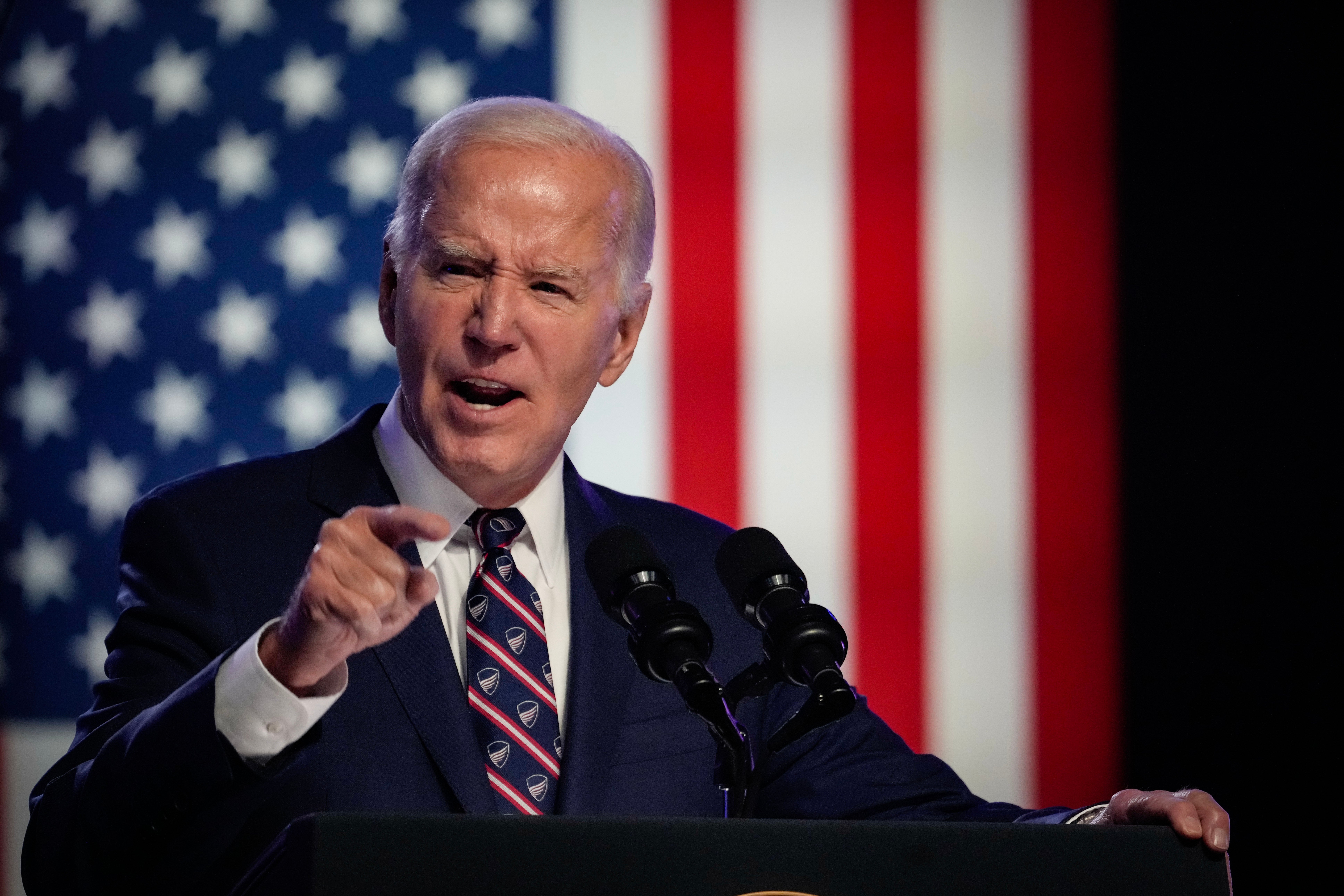 Joe Biden llamó “estúpido hijo de p**a” a un periodista de Fox News en 2022.