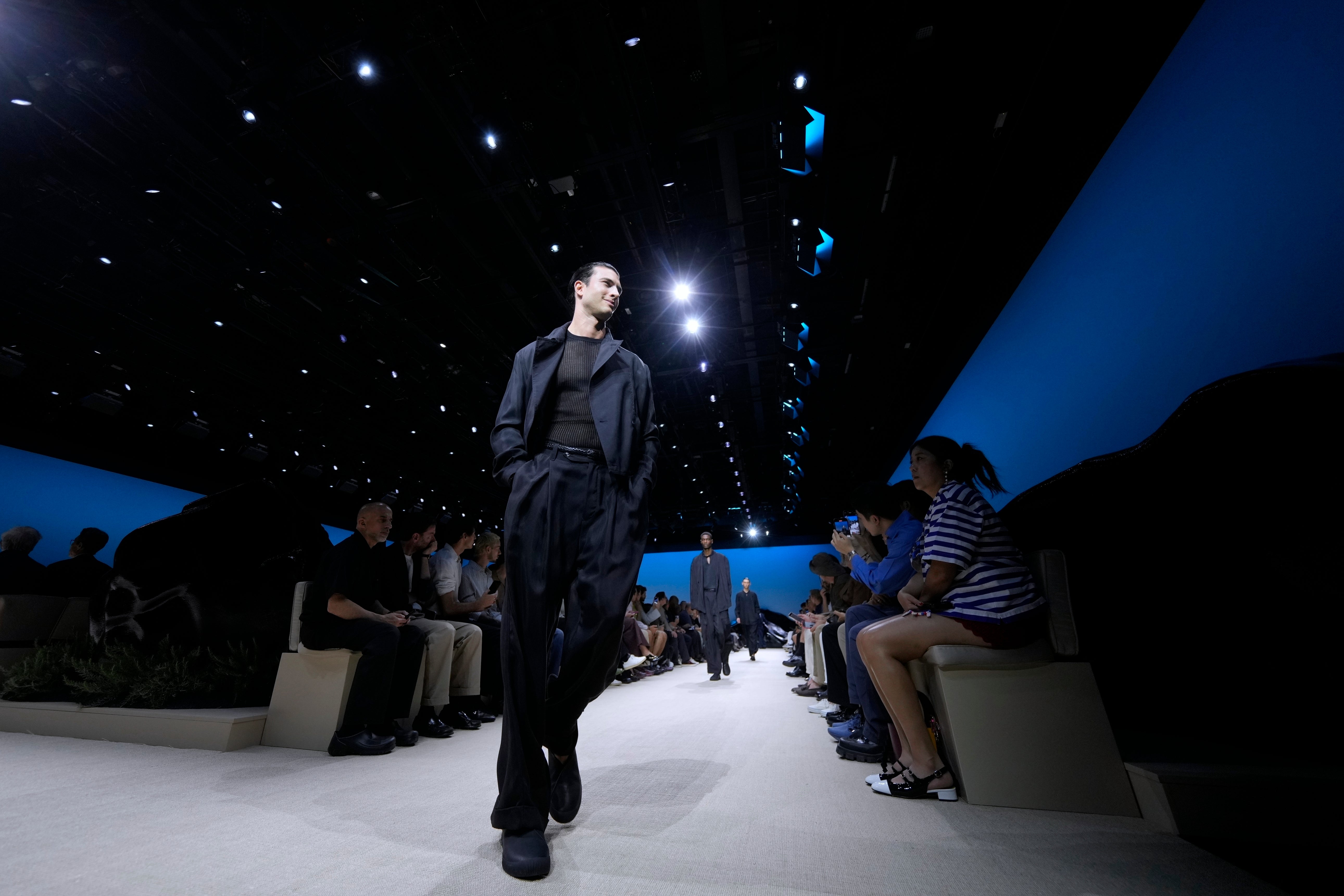 MODA-MILAN-GIORGIO ARMANI