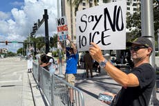 Activistas instan a policía de Florida a priorizar seguridad pública sobre colaboración con ICE