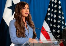 Secretaria de Seguridad de EEUU apoya deportaciones desde Panamá al iniciar gira por Centroamérica
