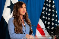 Secretaria de Seguridad de EEUU apoya deportaciones desde Panamá al iniciar gira por Centroamérica