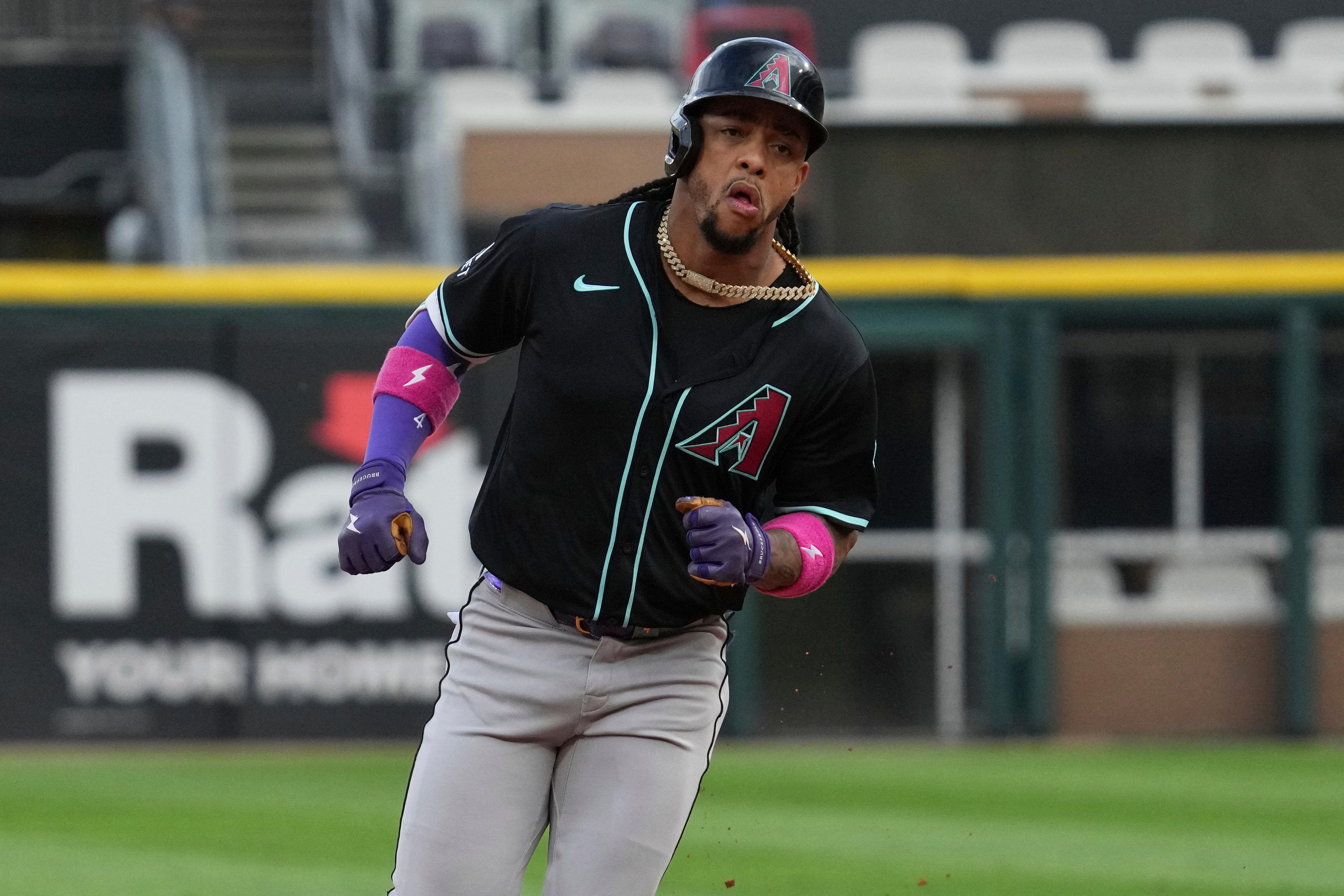 DIAMONDBACKS-MEDIAS BLANCAS