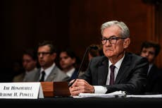 Presidente de la Fed reitera advertencia sobre aranceles; senadores republicanos lo acusan de sesgo