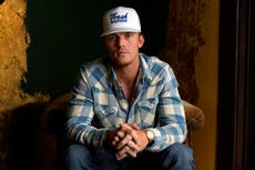 Parker McCollum descubre nuevos sueños con su álbum grabado en NY